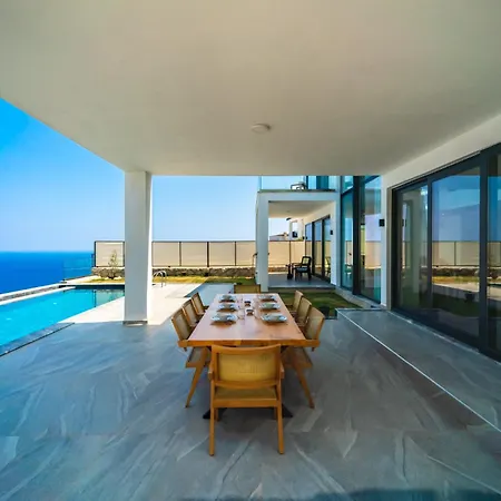 Deniz Manzarali Genis Tatil Villasi Villa Kas