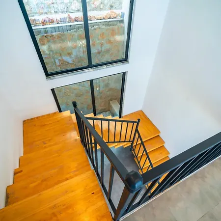 Villa Deniz Manzarali Genis Tatil Villasi *