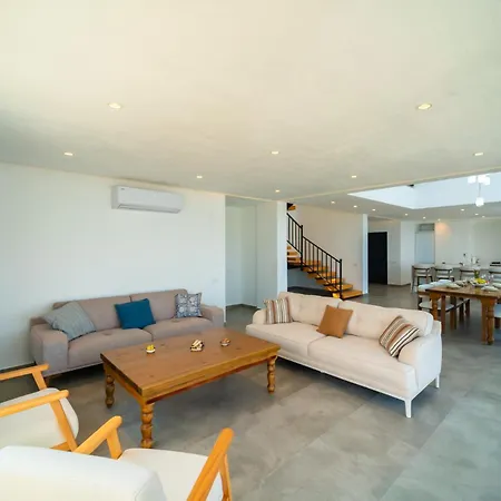 ヴィラ Deniz Manzarali Genis Tatil Villasi *