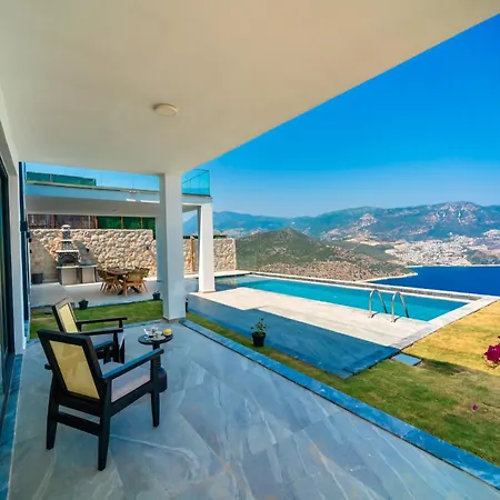 빌라 Deniz Manzarali Genis Tatil Villasi *